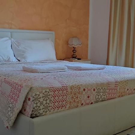 บีแอนด์บี เดอะ คาโปนี บรอส Bed & Breakfast เมสเตร ภายนอก รูปภาพ