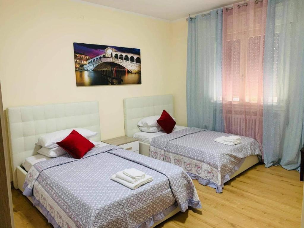 บีแอนด์บี เดอะ คาโปนี บรอส Bed & Breakfast เมสเตร ภายนอก รูปภาพ
