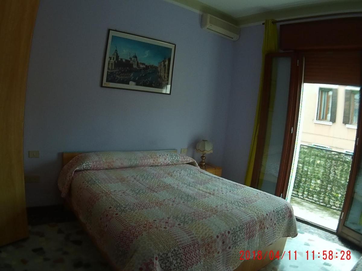 บีแอนด์บี เดอะ คาโปนี บรอส Bed & Breakfast เมสเตร ภายนอก รูปภาพ