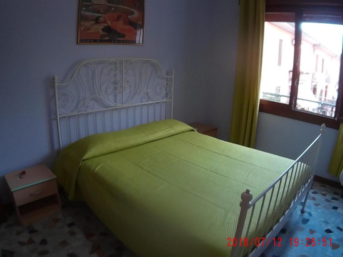 บีแอนด์บี เดอะ คาโปนี บรอส Bed & Breakfast เมสเตร ภายนอก รูปภาพ