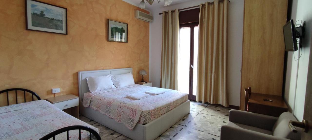 บีแอนด์บี เดอะ คาโปนี บรอส Bed & Breakfast เมสเตร ภายนอก รูปภาพ