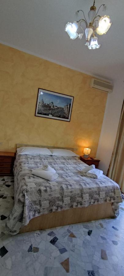 บีแอนด์บี เดอะ คาโปนี บรอส Bed & Breakfast เมสเตร ภายนอก รูปภาพ