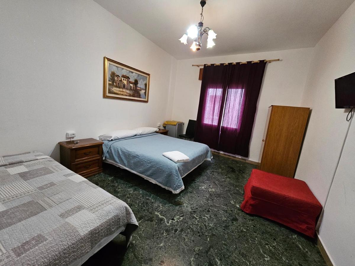 บีแอนด์บี เดอะ คาโปนี บรอส Bed & Breakfast เมสเตร ภายนอก รูปภาพ