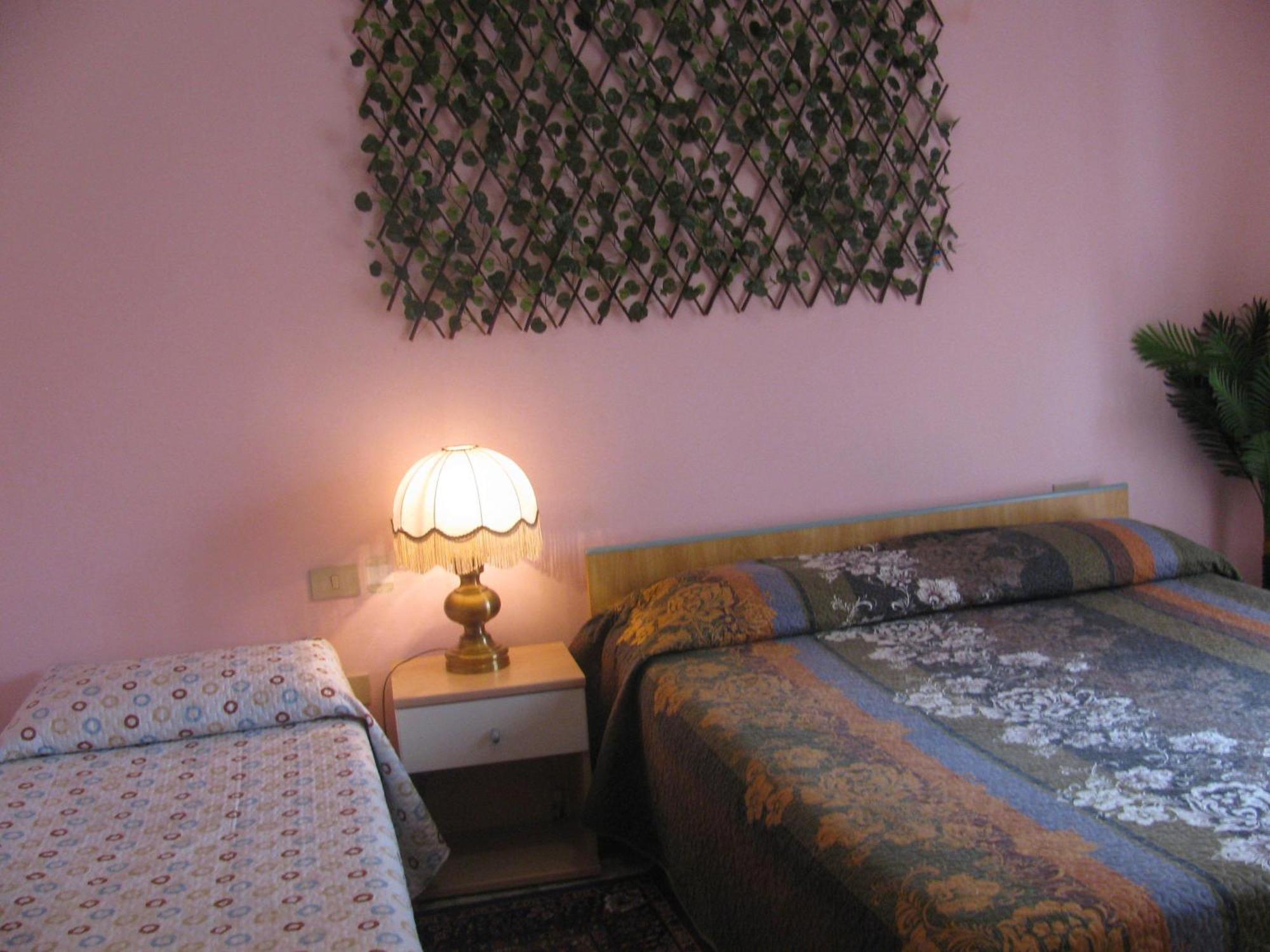 บีแอนด์บี เดอะ คาโปนี บรอส Bed & Breakfast เมสเตร ห้อง รูปภาพ