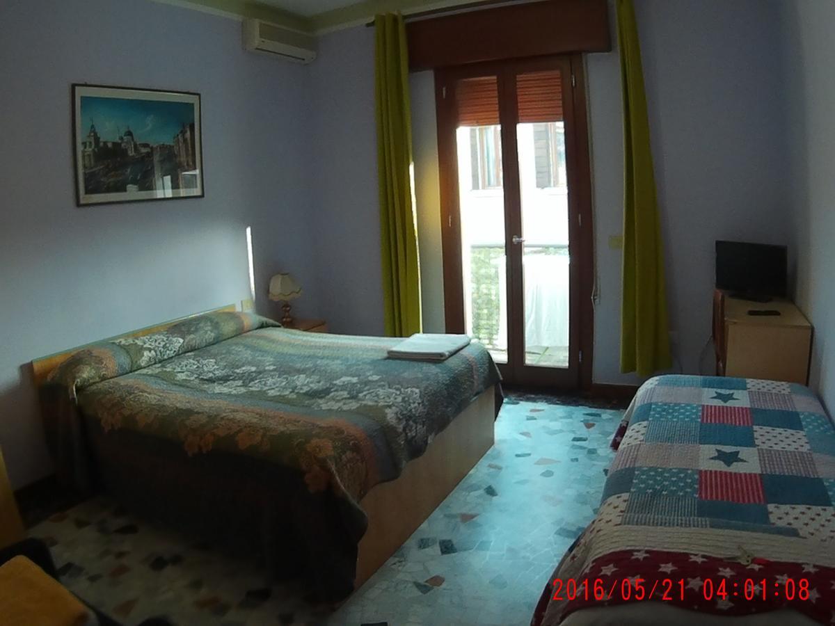 บีแอนด์บี เดอะ คาโปนี บรอส Bed & Breakfast เมสเตร ภายนอก รูปภาพ