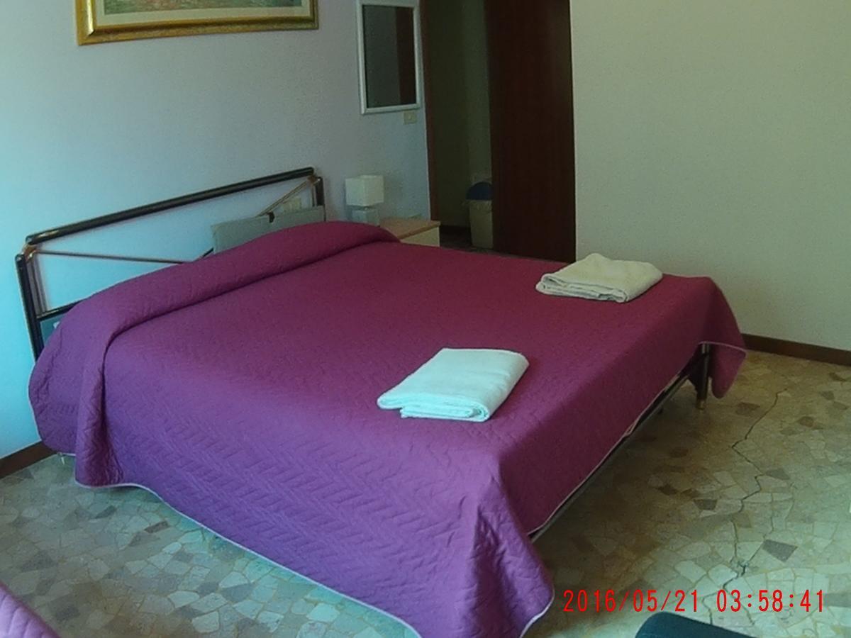 บีแอนด์บี เดอะ คาโปนี บรอส Bed & Breakfast เมสเตร ภายนอก รูปภาพ